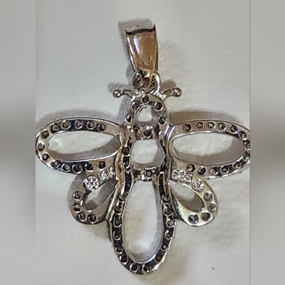 14K White Gold Natural Diamond Pave Bee Pendant Charm - Picture 4 of 11